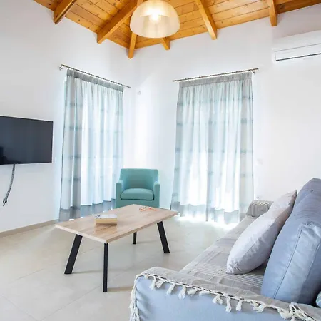 Ira Lefkas Villa
